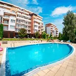 Crown Club Apartament Sveti Vlas