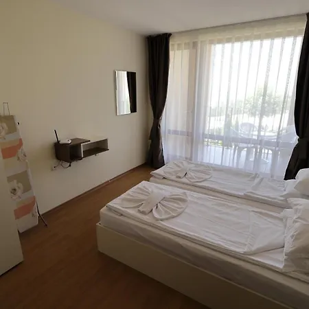 Crown Club Apartman Szveti Vlasz