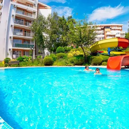 Crown Club Apartment