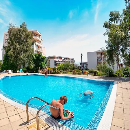 Crown Club Sveti Vlas