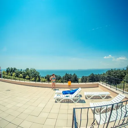 Crown Club Sveti Vlas