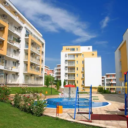 Apartamento Crown Club