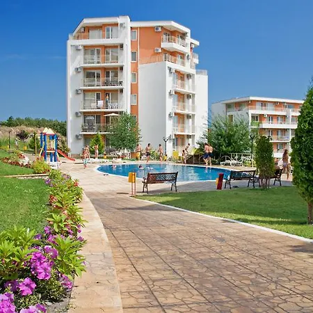 Crown Club Apartamento *