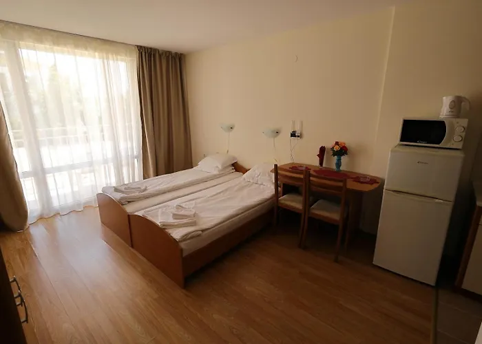 Crown Club Apartment