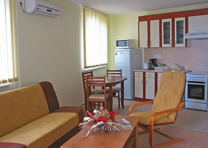 Crown Club Apartment